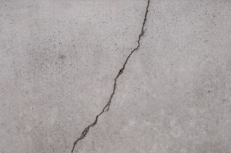 Concrete Fissure Repair